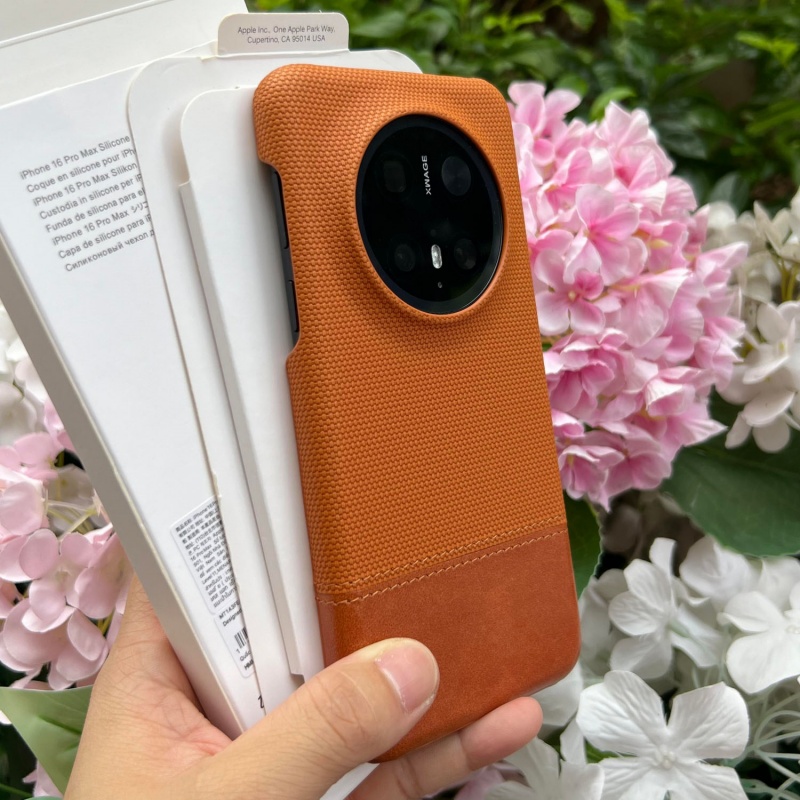 Custodia in pelle con armatura - Rugged Armor Case recensione e prezzo